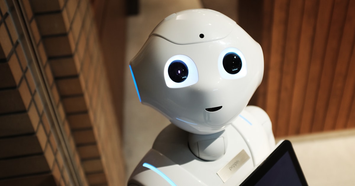 Freelance utilisant l IA pour automatiser ses tâches et gagner du temps